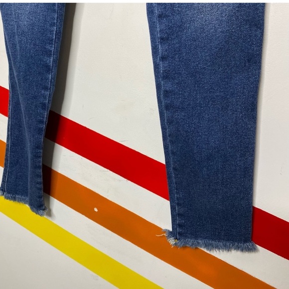 NEW We The Free Stretchy High Waist Jeans Size 26 - Picture 2 of 6